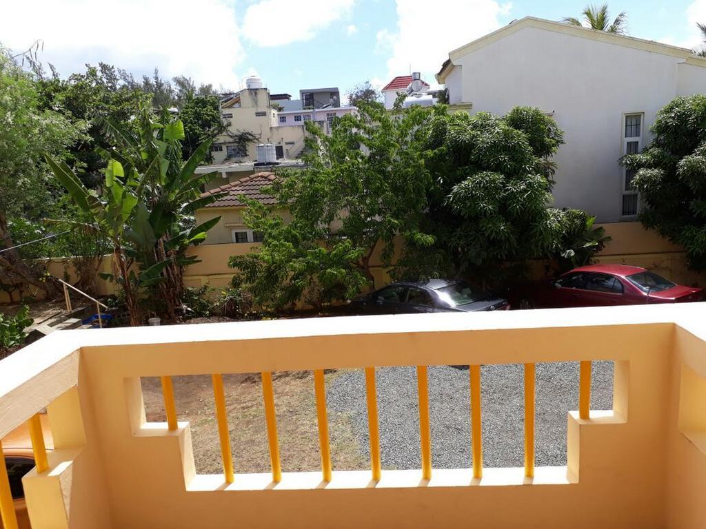 Allamanda Apartments - 100M Bain Boeuf Beach Luaran gambar